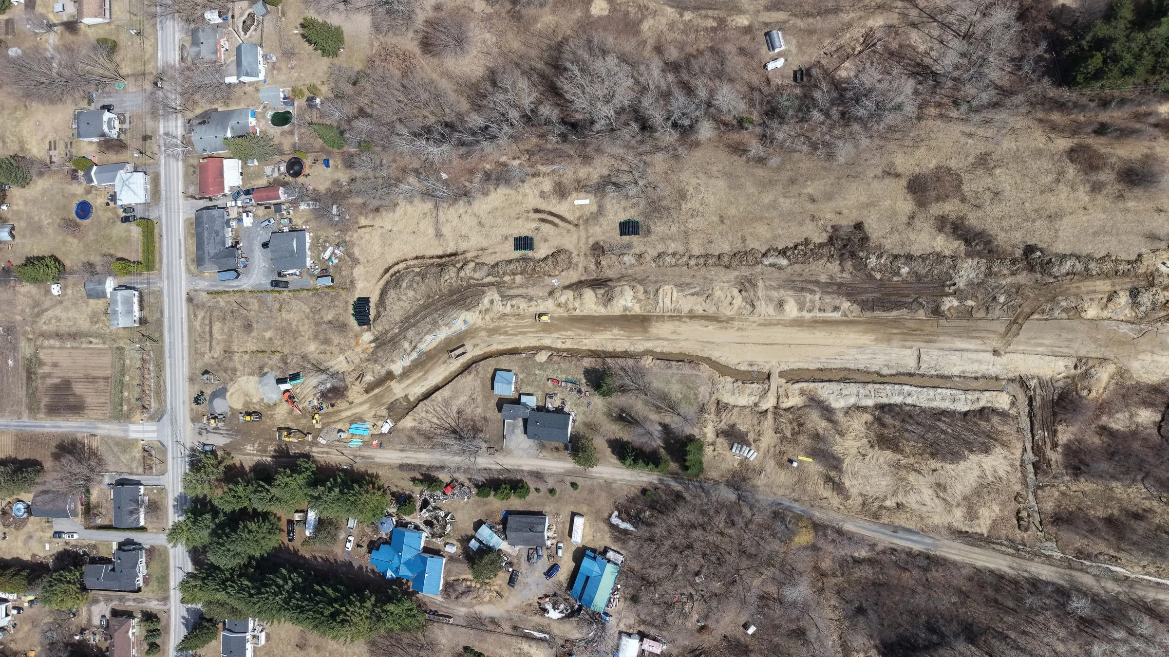 Vue aérienne du chantier de viabilisation au Chemin 15, Notre-Dame-des-Prairies