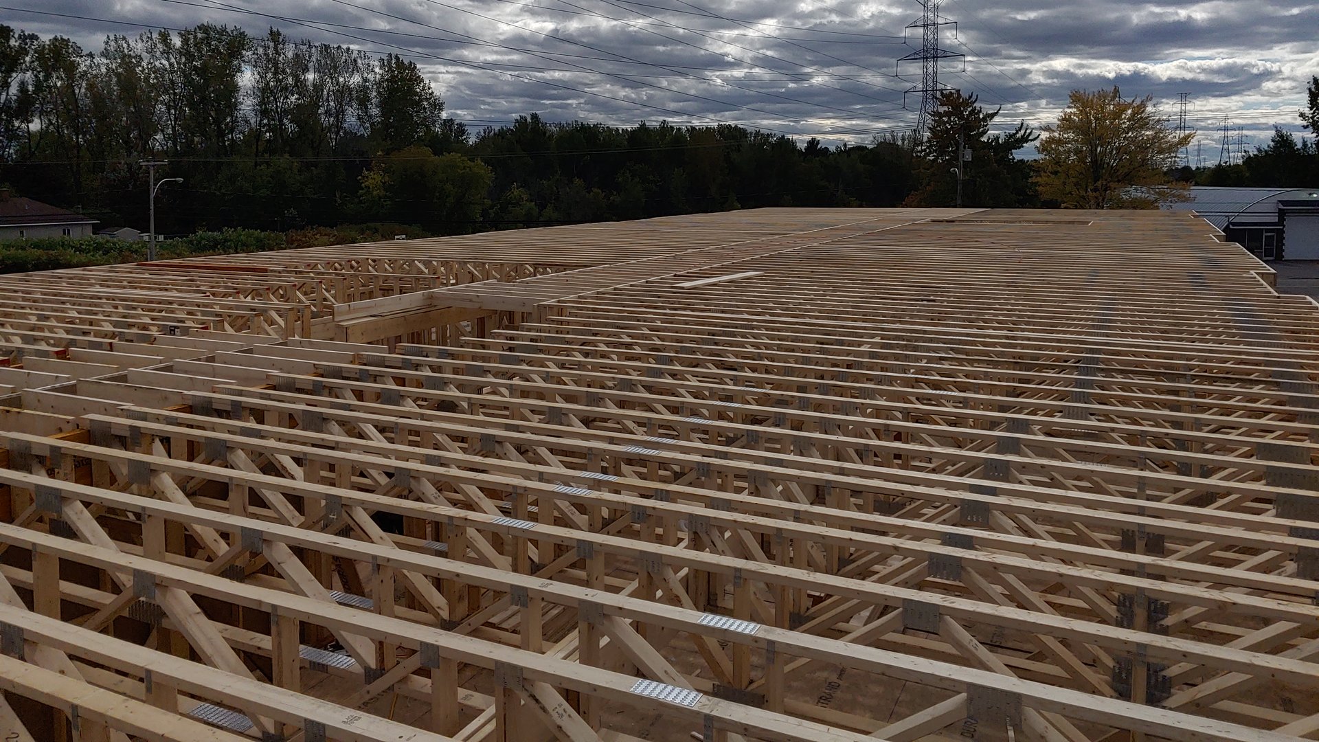 Équipe de sous-traitants sur un chantier de construction